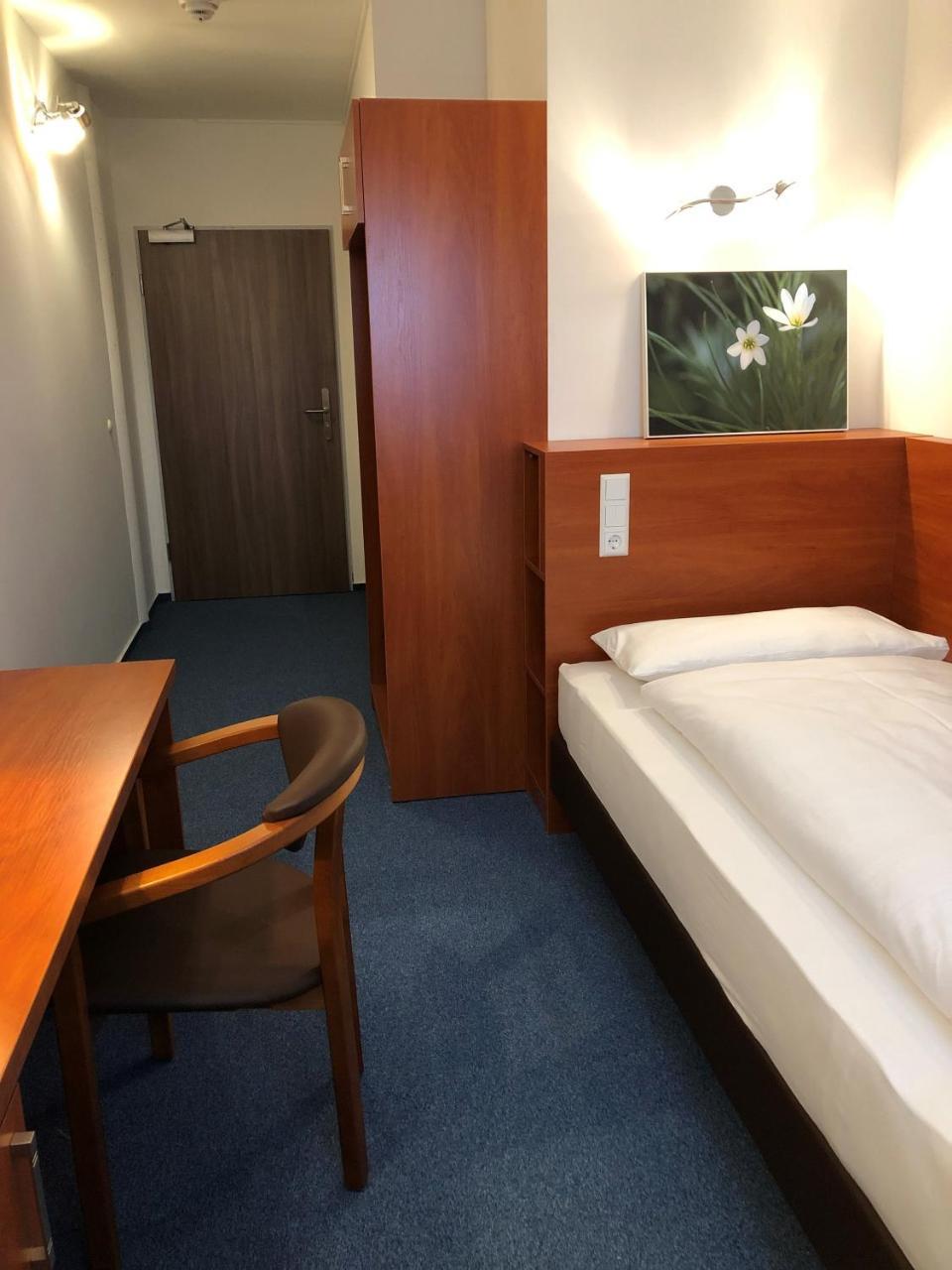 Hotel Mirabell Erlangen Extérieur photo